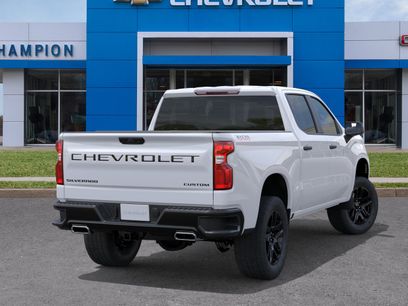 New 2026 Chevrolet Silverado 1500 Custom Trail Boss w/ LPO, Dark Essentials Package