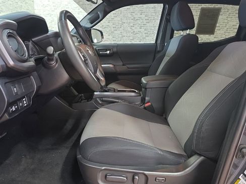 Used 2023 Toyota Tacoma TRD Sport image 23