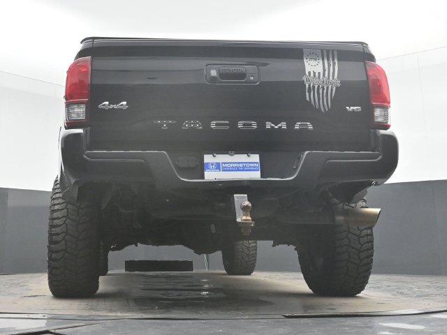 Used 2021 Toyota Tacoma SR AWD/4WD image 44
