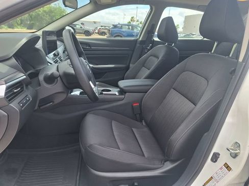 New 2026 Nissan Altima 2.5 SV w/ SV Special Edition Package FWD image 9
