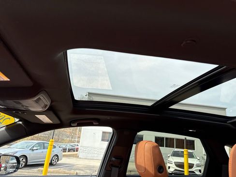 Used 2025 Cadillac XT5 Premium Luxury w/ Technology Package image 12