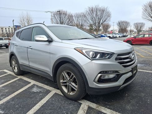Used 2017 Hyundai Santa Fe Sport image 1