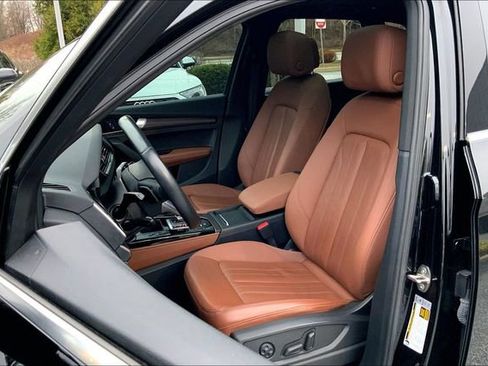 Used 2021 Audi Q5 2.0T Premium Plus w/ Premium Plus Package image 6