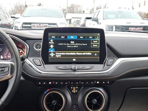 Used 2023 Chevrolet Blazer Premier image 27