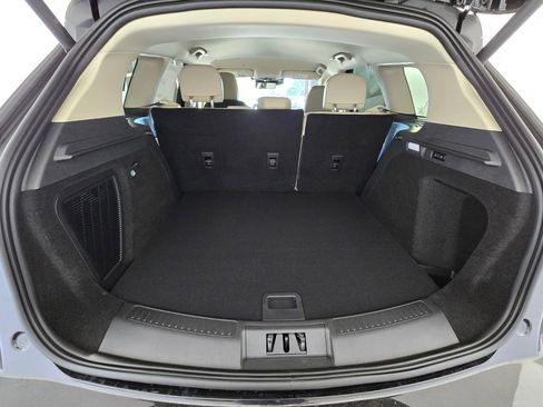 New 2026 Lincoln Corsair Premiere image 14