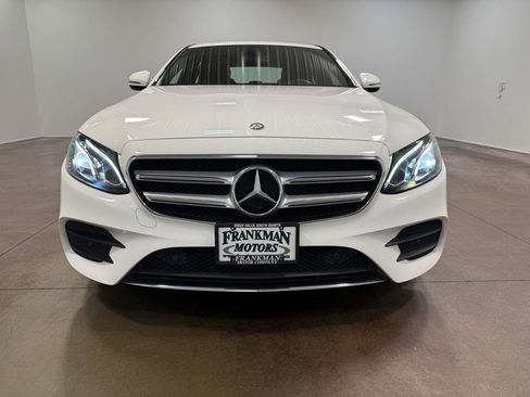 Used 2017 Mercedes-Benz E 300 4MATIC image 40