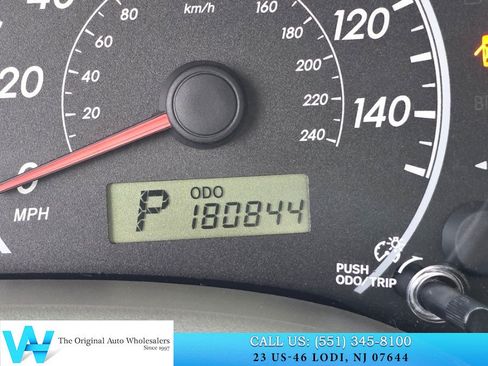 Used 2010 Toyota Corolla LE FWD image 22