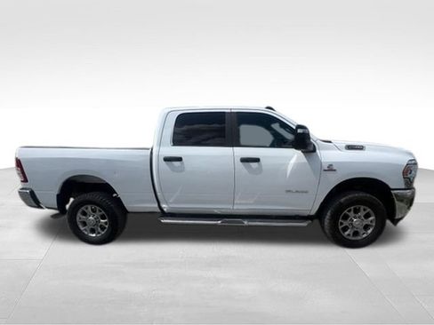 Used 2024 RAM 2500 Big Horn w/ Off Road Package AWD/4WD image 31