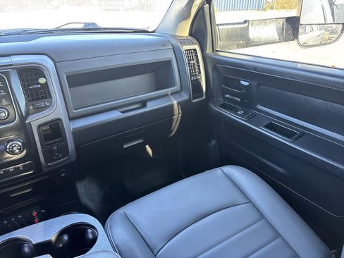 Used 2017 RAM 3500 Tradesman w/ Cold Weather Group image 15