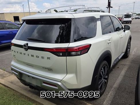 Used 2024 Nissan Pathfinder Platinum w/ Cargo Package AWD/4WD image 5