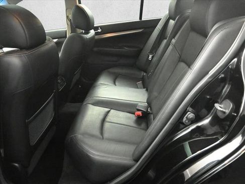 Used 2011 INFINITI G37 x w/ Premium Pkg image 20