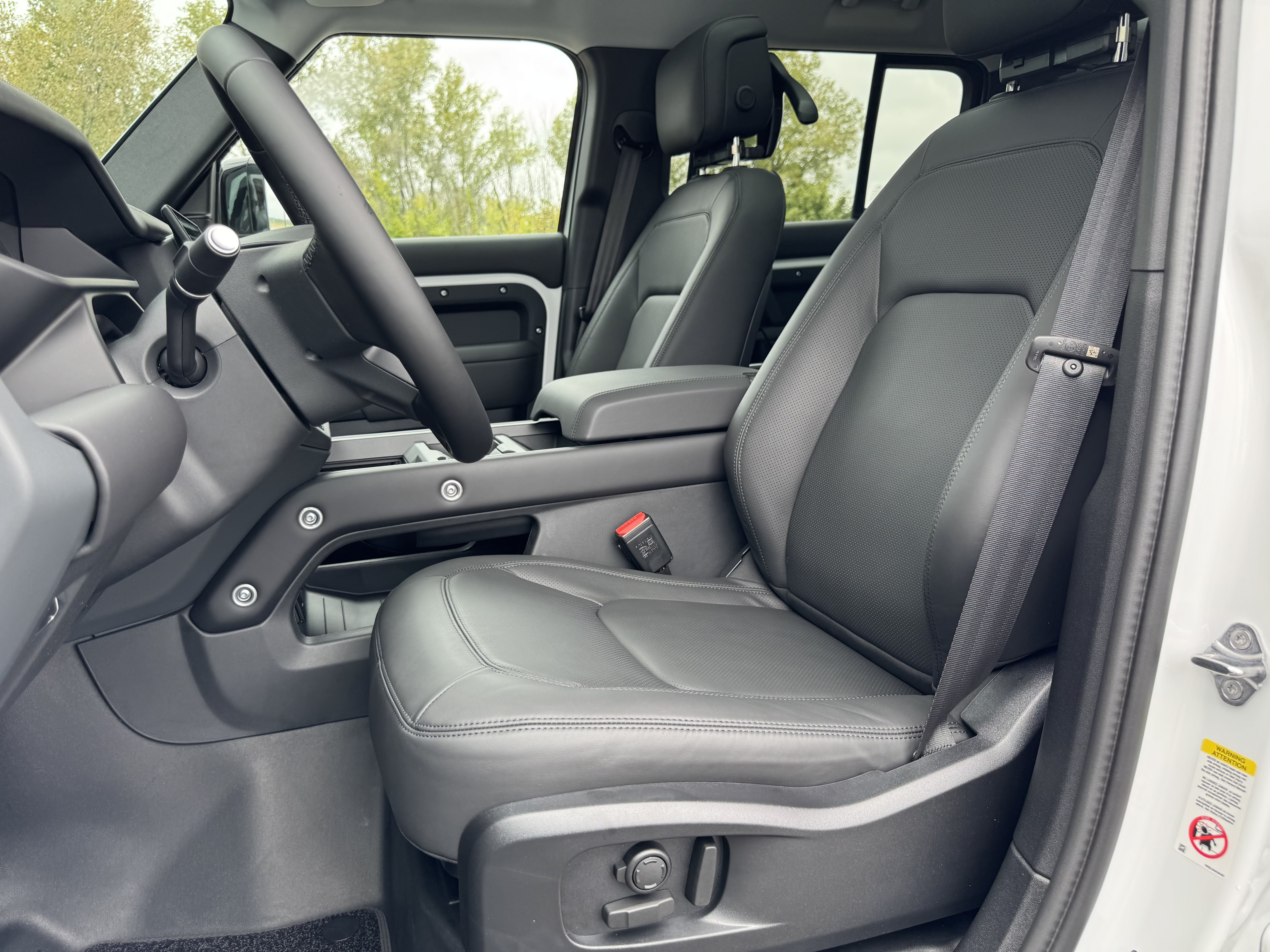 New 2026 Land Rover Defender 110 S AWD/4WD image 15