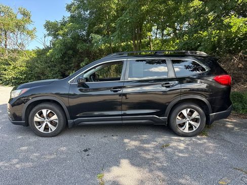 Used 2019 Subaru Ascent Premium w/ Popular Package #2 AWD/4WD image 6