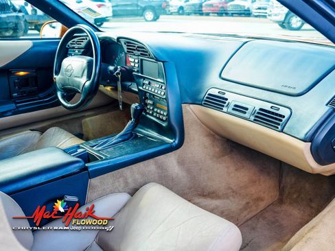 Used 1994 Chevrolet Corvette Coupe image 9