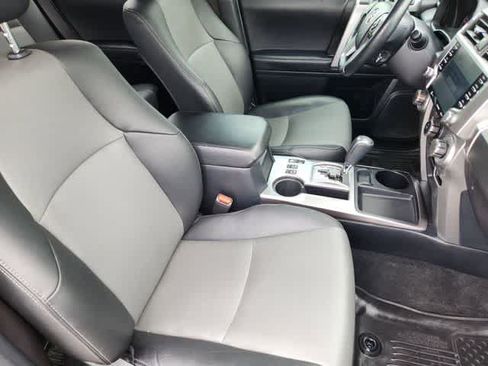 Used 2023 Toyota 4Runner SR5 Premium w/ Moonroof Package RWD image 12