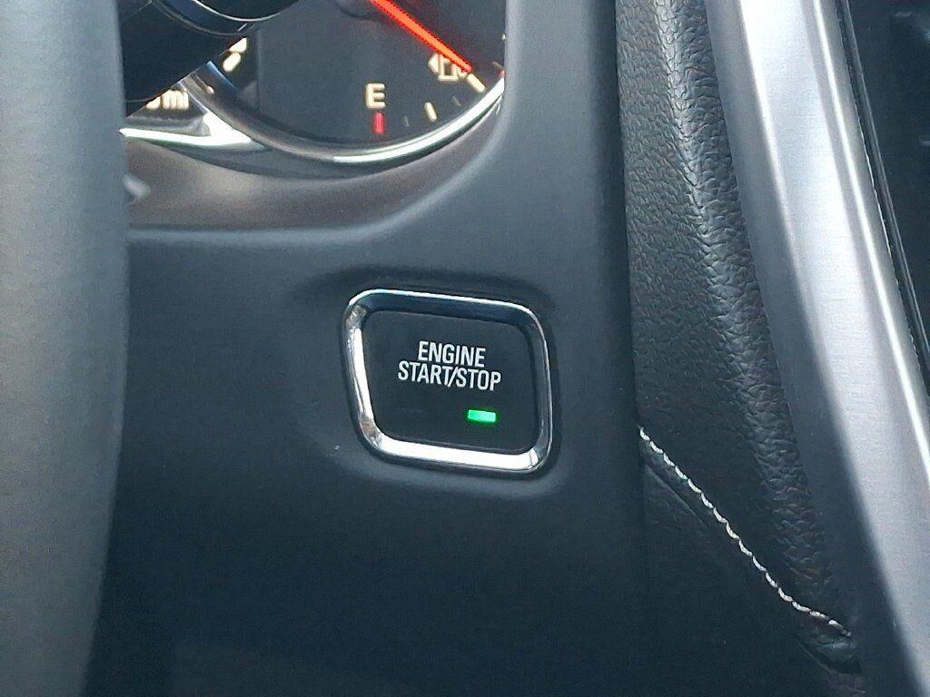 Used 2023 GMC Acadia SLT w/ Technology Package AWD/4WD image 25