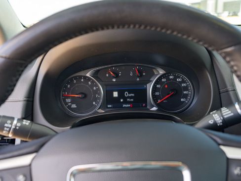 Used 2022 GMC Terrain SLT w/ Infotainment Package II AWD/4WD image 14