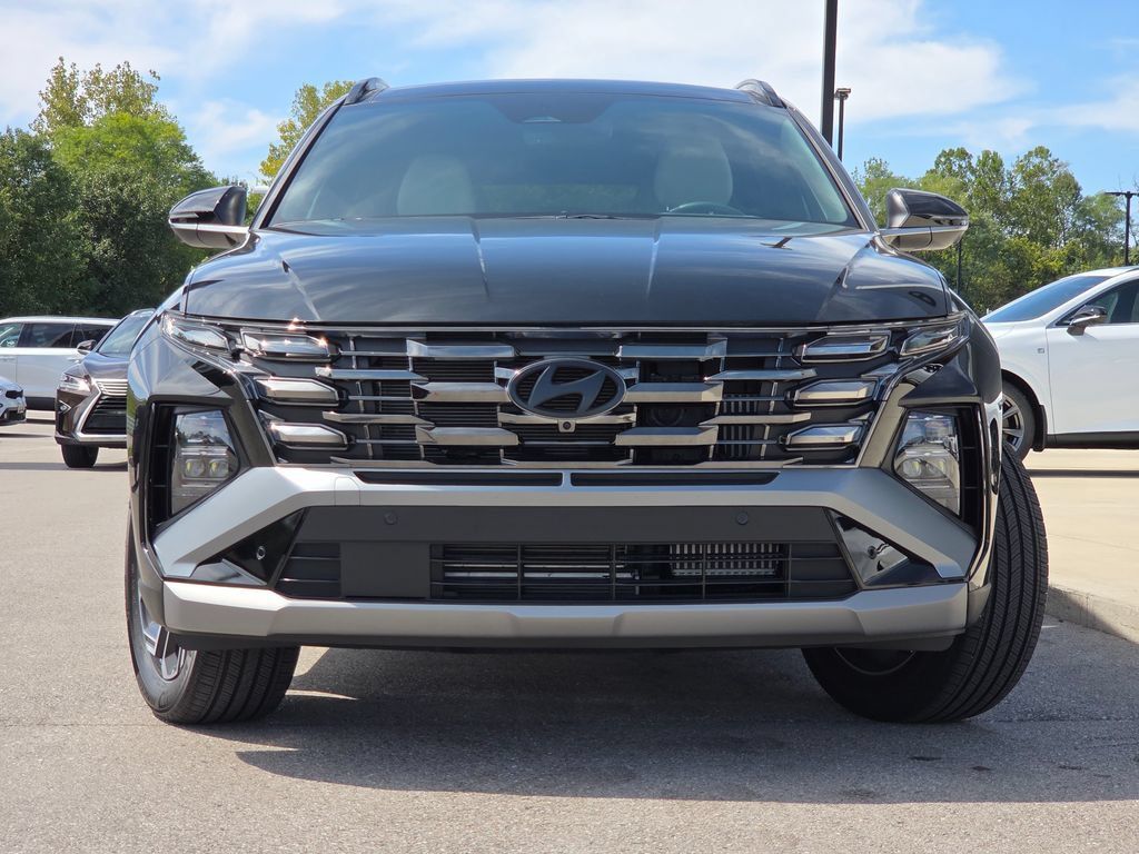 Used 2026 Hyundai Tucson Limited AWD/4WD image 3