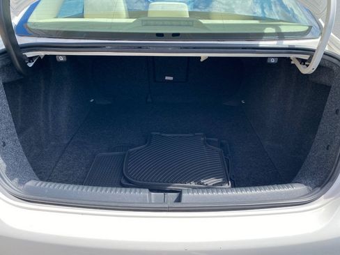 Used 2012 Volkswagen Jetta SE FWD image 24