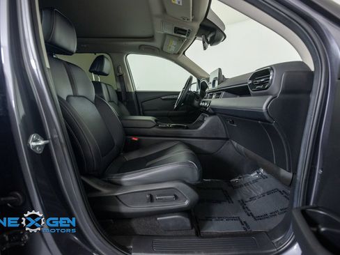 Used 2025 Honda Pilot Touring image 41