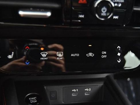 New 2026 Nissan Kicks SR w/ SR Premium Package image 18