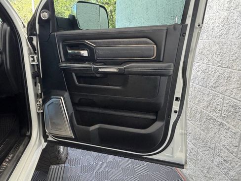 Used 2019 RAM 2500 Limited AWD/4WD image 32