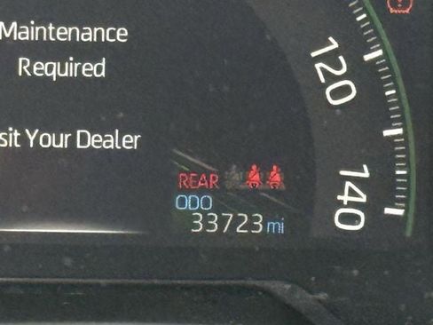 Used 2024 Toyota RAV4 LE AWD/4WD image 17