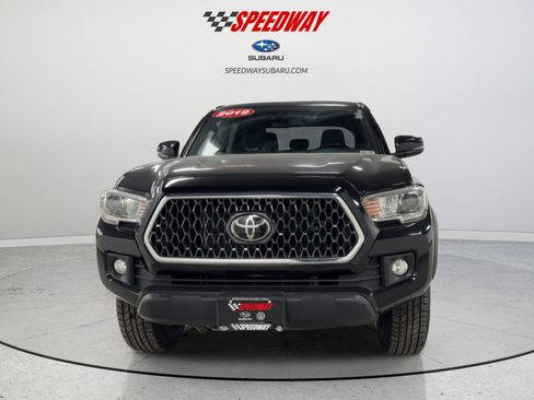 Used 2019 Toyota Tacoma SR5 image 2