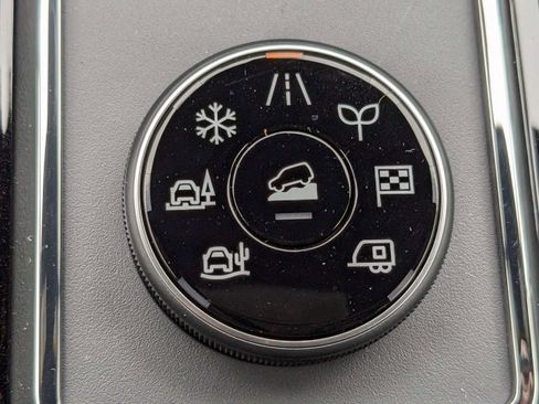 New 2025 Nissan Pathfinder Rock Creek image 32