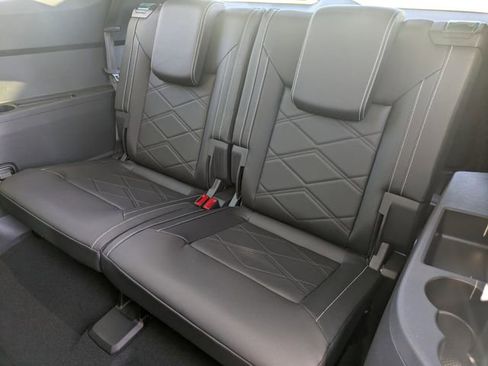 New 2026 Volkswagen Atlas SE FWD image 15