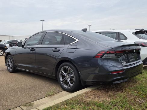 Used 2024 Honda Accord EX-L image 12