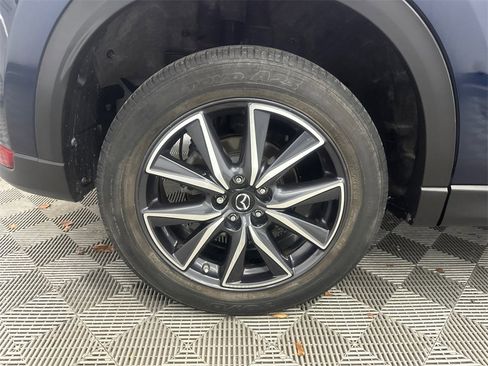 Used 2018 MAZDA CX-5 Touring w/ Preferred Equipment Package image 18