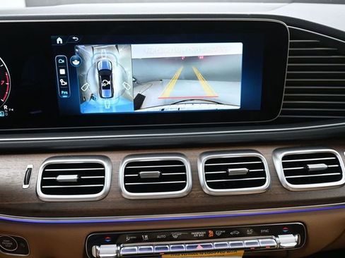 New 2026 Mercedes-Benz GLS 450 4MATIC image 12