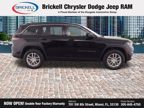 Used 2025 Jeep Grand Cherokee Laredo X RWD image 30