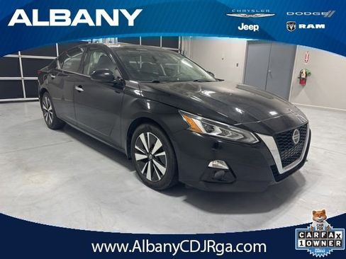 Used 2021 Nissan Altima 2.5 SL image 1