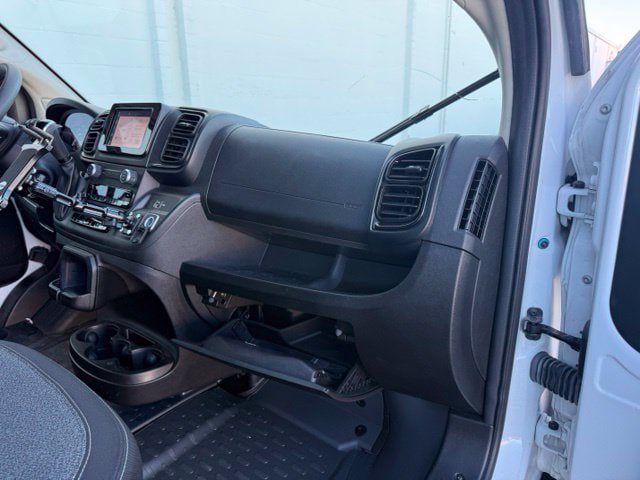 Used 2024 RAM ProMaster 3500 w/ Convenience Group FWD image 17