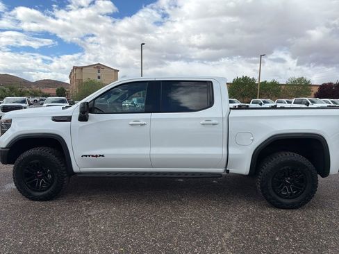 New 2026 GMC Sierra 1500 AT4X w/ LPO, Black Badging Package AWD/4WD image 8