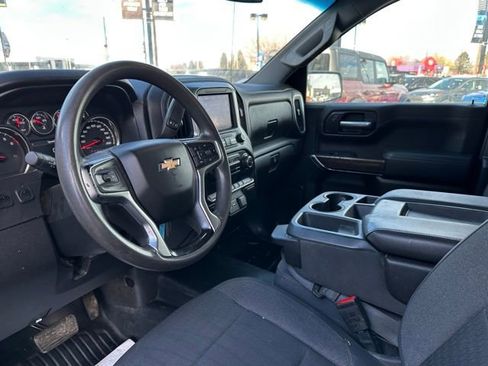 Used 2019 Chevrolet Silverado 1500 LT w/ Z71 Off-Road Package AWD/4WD image 10