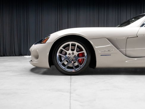Used 2005 Dodge Viper SRT-10 RWD image 31