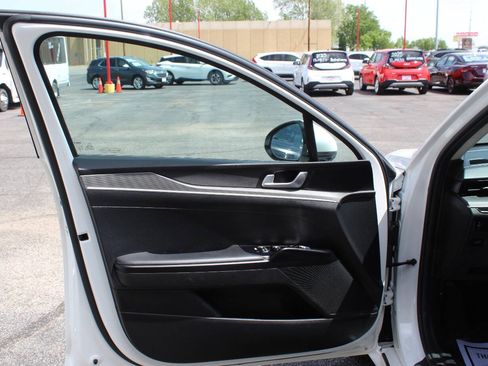 Used 2025 Kia K5 LXS FWD image 13