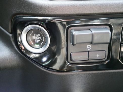 Used 2024 GMC Sierra 1500 Elevation w/ Elevation Premium Package AWD/4WD image 34