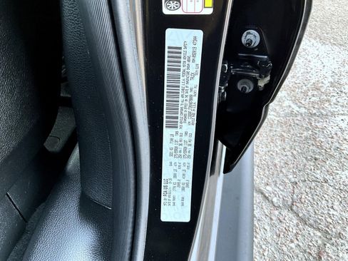 Used 2019 RAM 1500 Laramie image 25