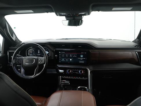 Used 2023 GMC Sierra 1500 Denali Ultimate image 13