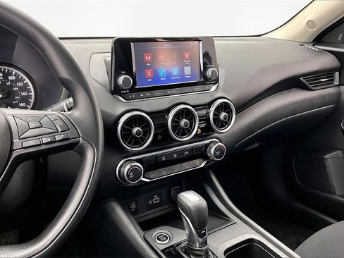 Used 2024 Nissan Sentra S image 6