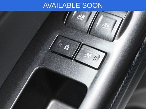 Used 2015 Chevrolet Colorado Z71 AWD/4WD image 14