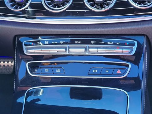 Used 2023 Mercedes-Benz E 450 Cabriolet image 19