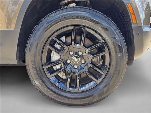 Used 2025 Land Rover Defender 110 S AWD/4WD image 25