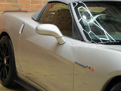 Used 2008 Chevrolet Corvette Convertible w/ Preferred Equipment Group RWD image 22