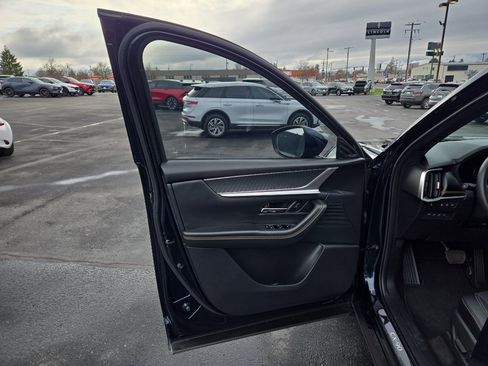 Used 2025 MAZDA CX-90 3.3 Turbo S w/ Premium Package image 11