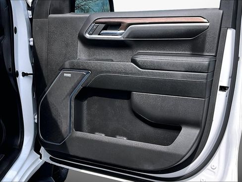 Used 2024 Chevrolet Silverado 1500 RST w/ Convenience Package II AWD/4WD image 19